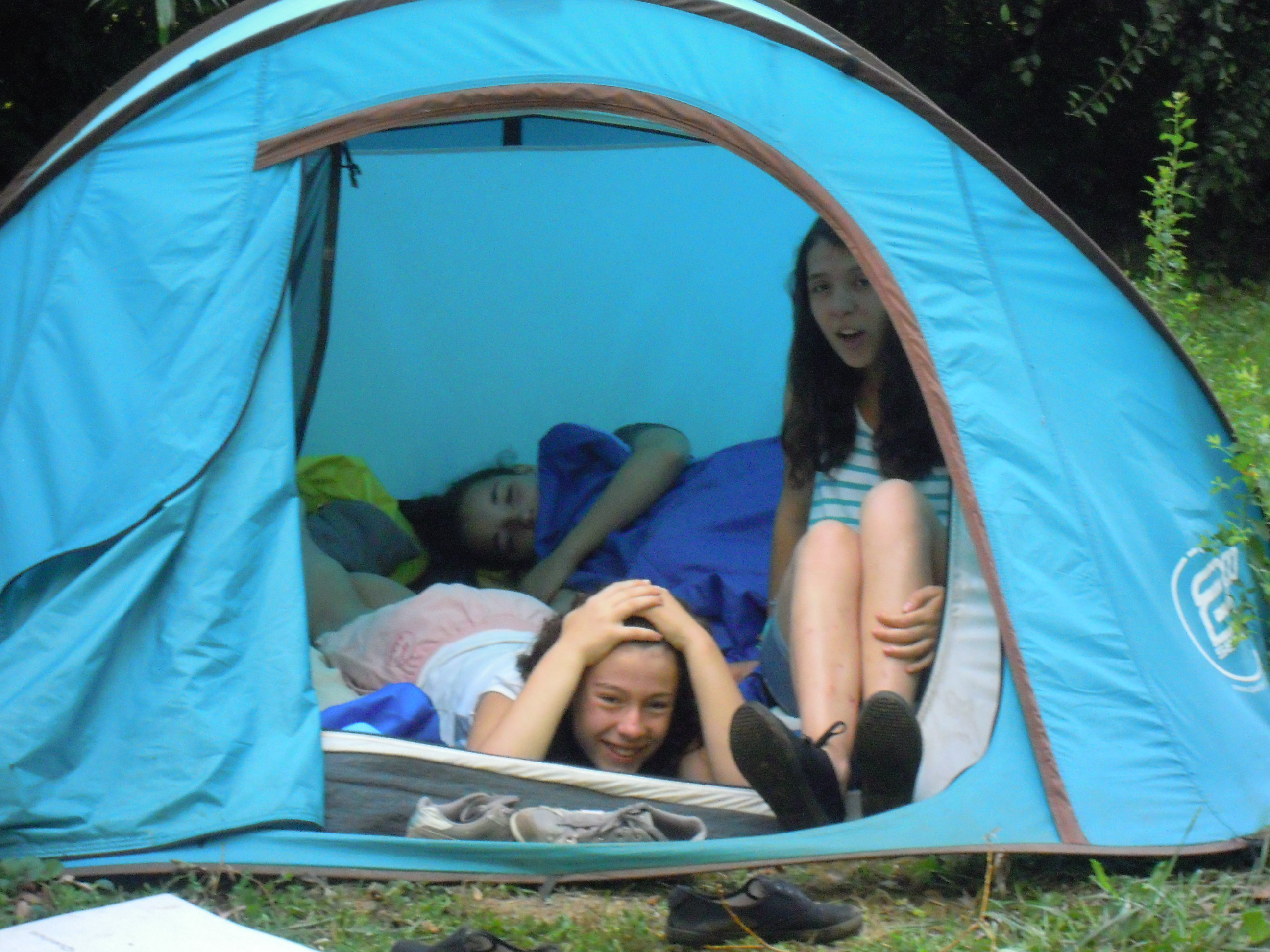 CAMPING